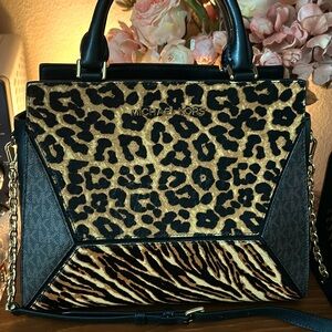 Michael Kors handbag. Beautiful animal print, calf hair. Never been used
